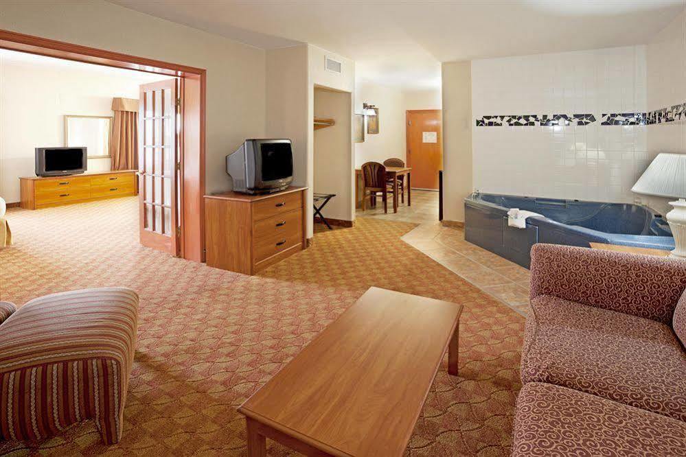 Holiday Inn Express Hotel And Suites Brownsville By Ihg Zimmer foto